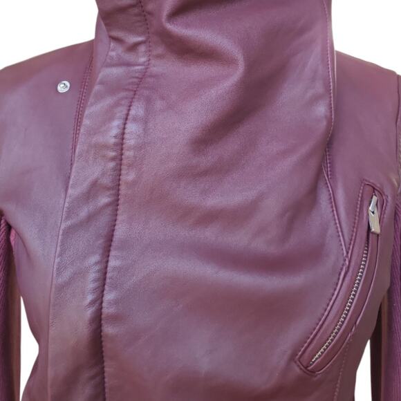 VEDA 100% Lamb Leather Cropped Moto Jacket Size M Burgundy Edgy Indie Rebel Chic - Picture 5 of 13